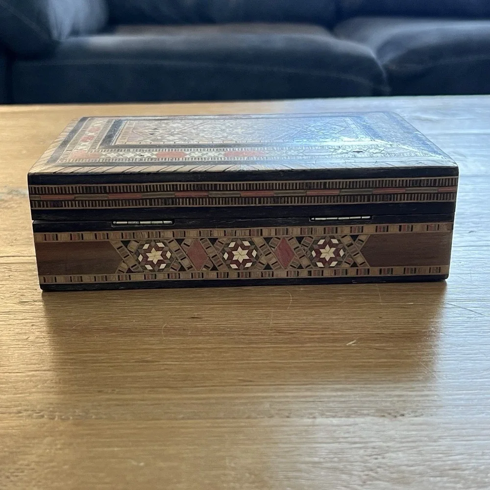 Vintage Handmade Inlaid‎ Wood Mosaic Marquetry Jewelry Trinket Box Artisan